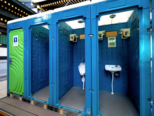 Best Portable restroom trailer rental  in Laupahoehoe, HI